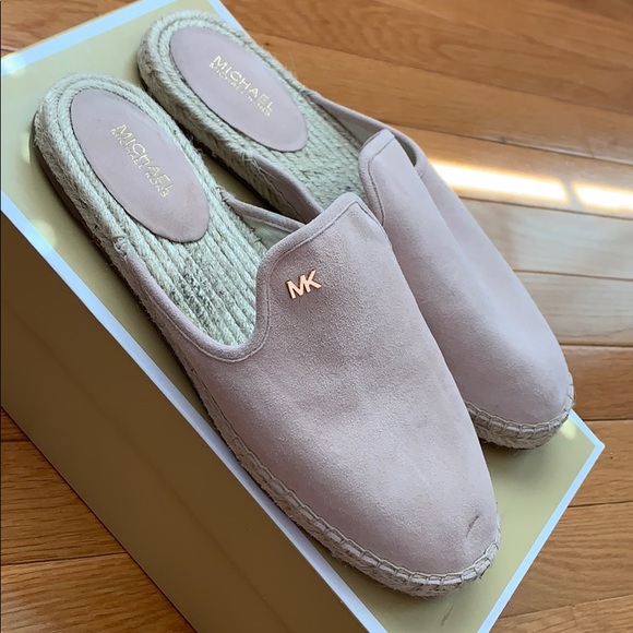 Michael Kors Shoes - Michael kors slides!